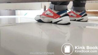 spy camera asian girl pee and shit.video_772
