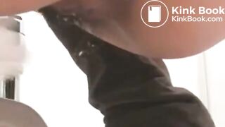 Japanese woman's toilet scene - video 41