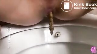 toilet sluge girl