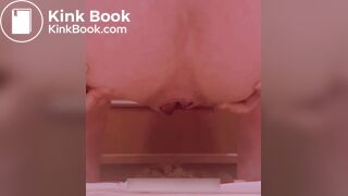 Twitter girl poop 1