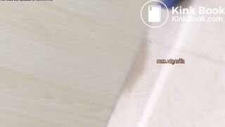 spy camera asian girl pee and shit.video_777