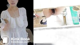 spy camera asian girl pee and shit.video_550