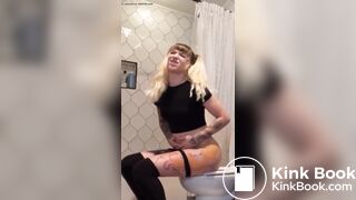 2 Sexy Girls Big Juicy Farts and Poop Compilation