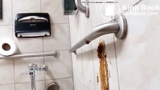 SEXY EBONY BABE PROJECTILE POOP