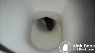 Girl pooping on toilet - video 76
