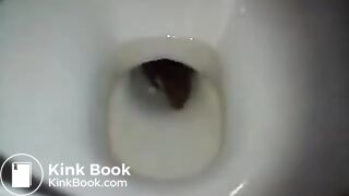 Girl pooping on toilet - video 76