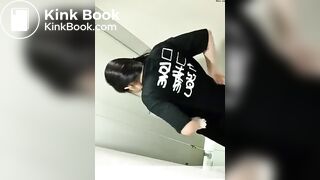 spy camera asian girl pee and shit.video_518