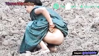 Beautiful aunty hot pooping