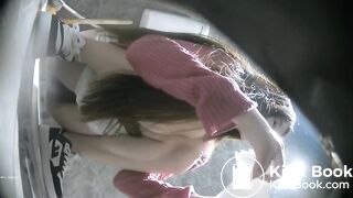 spy camera asian girl pee and shit.video_496