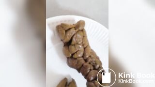 LB blond girl shitting on plate