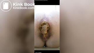 Hairy girl shitting - video 4