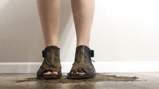 Smearing Poop On Her Shoes