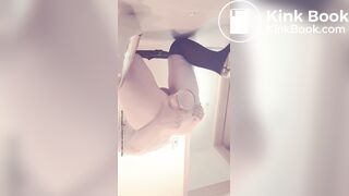 Blonde fills a small pot with her ass