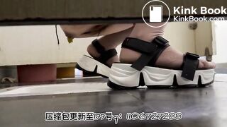 PEEPING AT CHINESE GIRLS USING THE RESTROOM.video-095