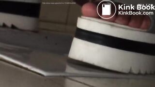 spy camera asian girl pee and shit.video_584