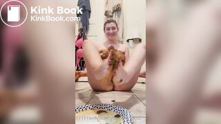 Hot girl shitting - video 60