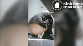 spy camera asian girl pee and shit.video_540
