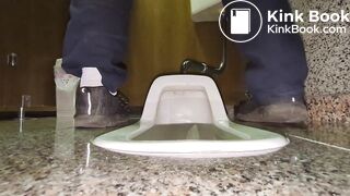 Japanese Guy Squat Toilet Pooping and Wiping