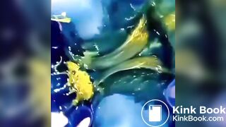 BlueGirl70 Poop Upskirt