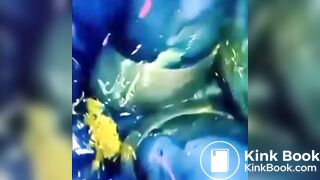 BlueGirl70 Poop Upskirt