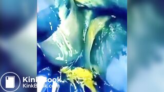 BlueGirl70 Poop Upskirt
