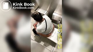 Ebony Toilet Voyeur