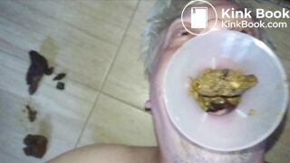 toilet slave Armands Lūsis as wc bowl