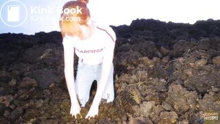 ON TOUR: Dunghill Fuck at night