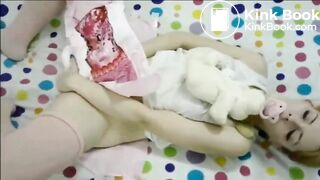 Kim - Messy diaper mas
