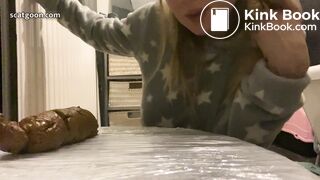 Blonde Brit pushes a long turd on toilet lid
