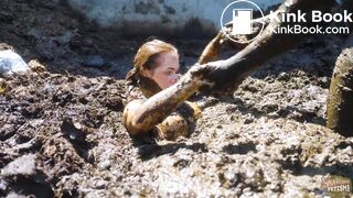 Brooke Maddison Anal Tour With Her Master In Cowshit