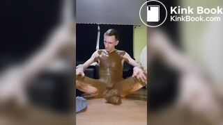 Scatfaggot Rouven aus Dortmund schmiert sich voll