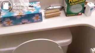 5 Tiny Poops