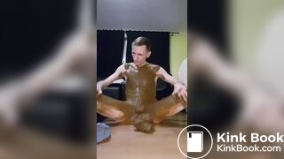 Ich Drecksau schmiere mich mit meiner eigenen Scheiße ein