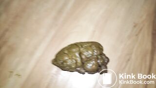 Pooping 195 - Walking the Poop up Close