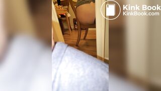 Pooping 183 - On the Phone