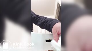 Pooping 180 - In the Sink