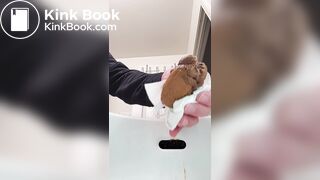 Pooping 180 - In the Sink