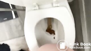 Beautiful plump ass and huge turd