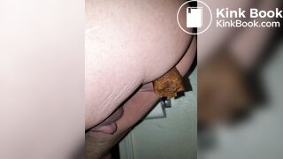 Pooping 113 - Hanger