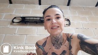 Scat smearing girl