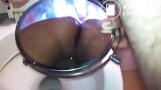 Pooping 5