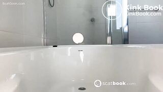 Horny Aussie bath smear