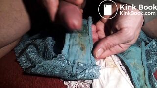 3 culottes imbibées de traces et d'odeurs intimes très puissantes, j'éjacule dedans