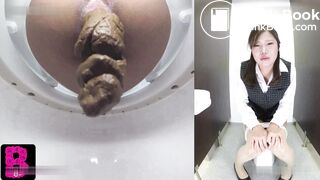 Japanese Girl Pooping