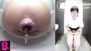 Japanese Girl Pooping