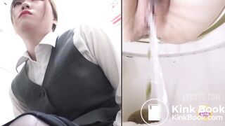 Japanese Girl Pooping